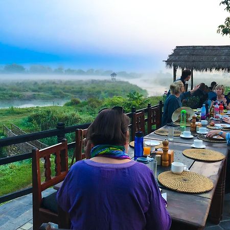 Sapana Village Lodge Саураха Экстерьер фото