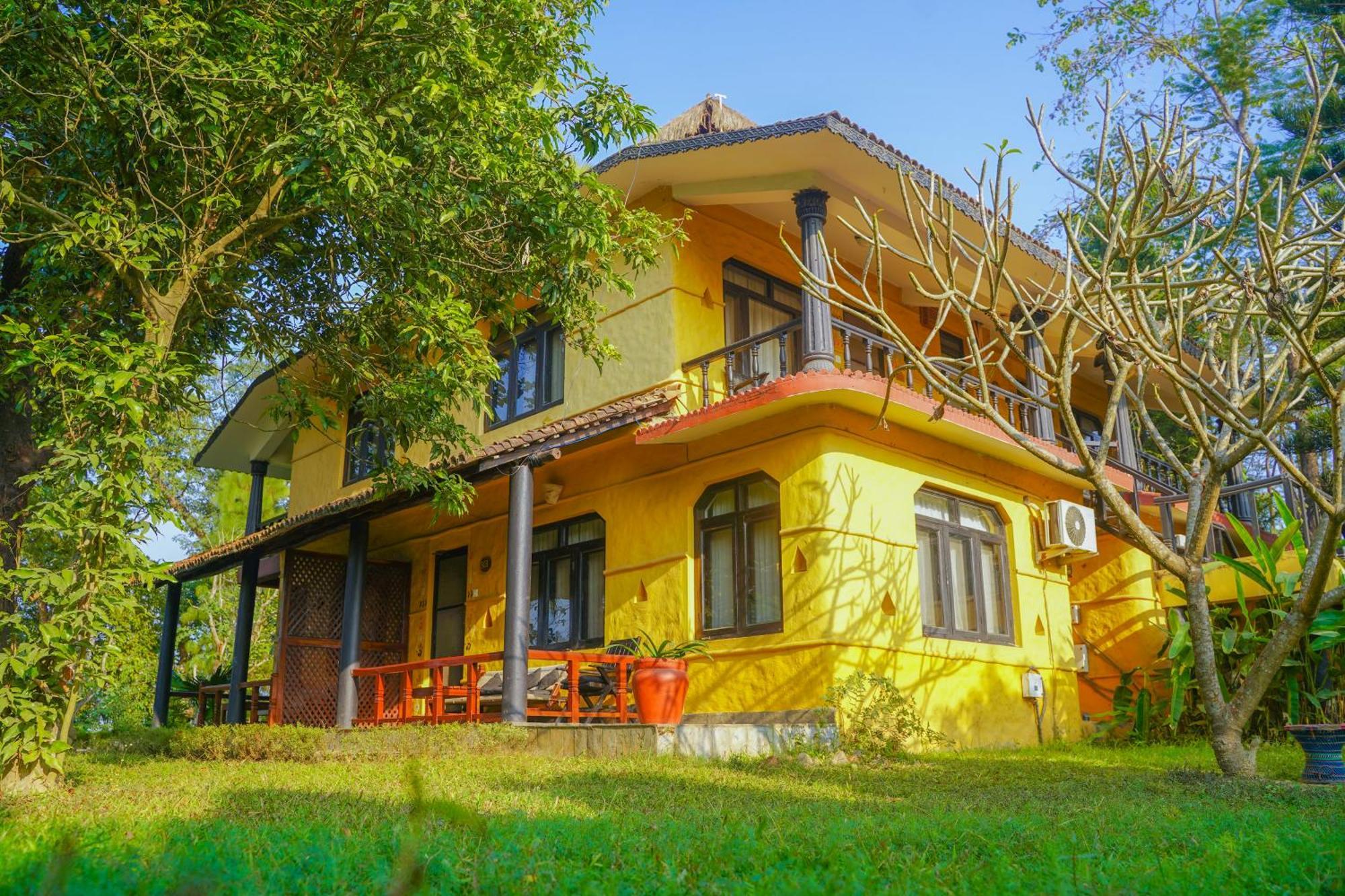 Sapana Village Lodge Саураха Экстерьер фото