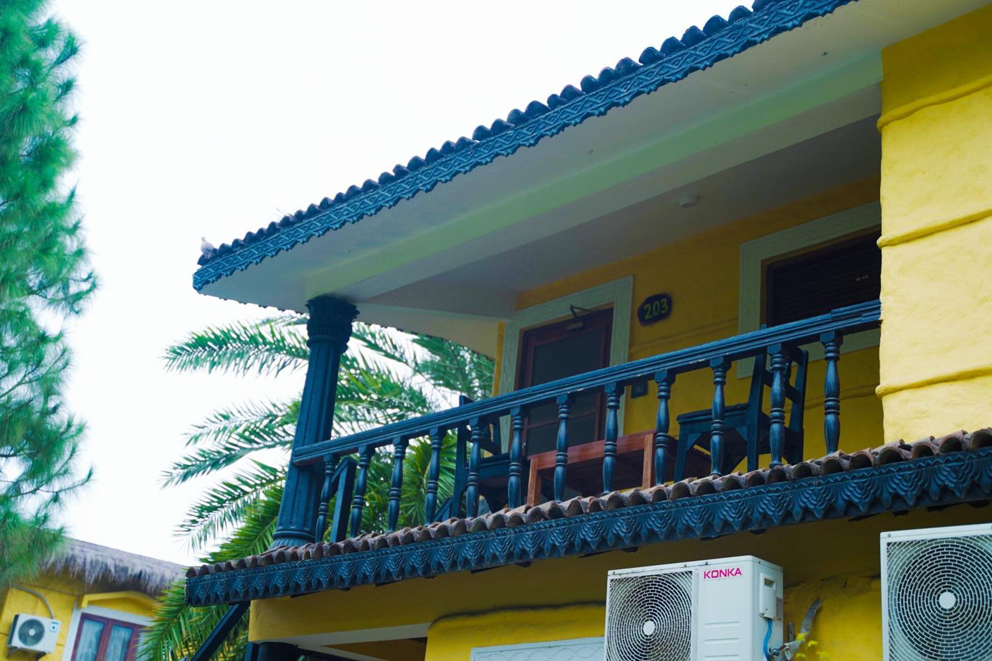 Sapana Village Lodge Саураха Экстерьер фото